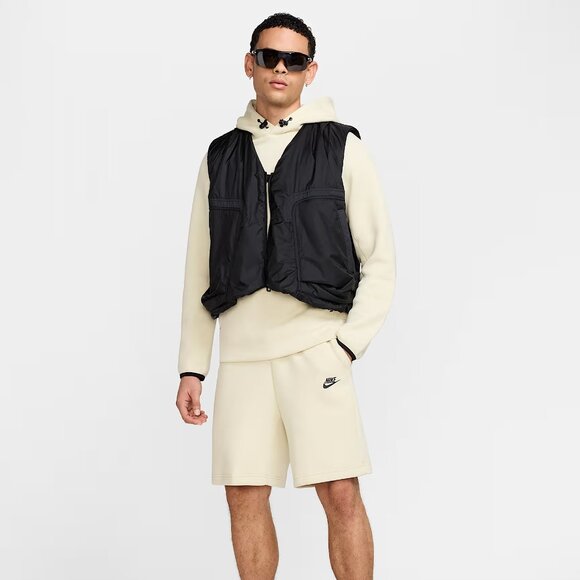 NEW Nike Tech Men’s Lightweight Nylon Woven Vest Black HM4262-010, Size M - Picture 10 of 15